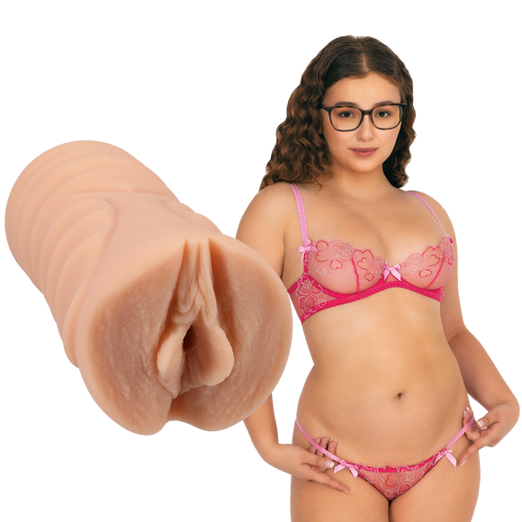 Signature Strokers Leana Lovings Pocket Pussy
